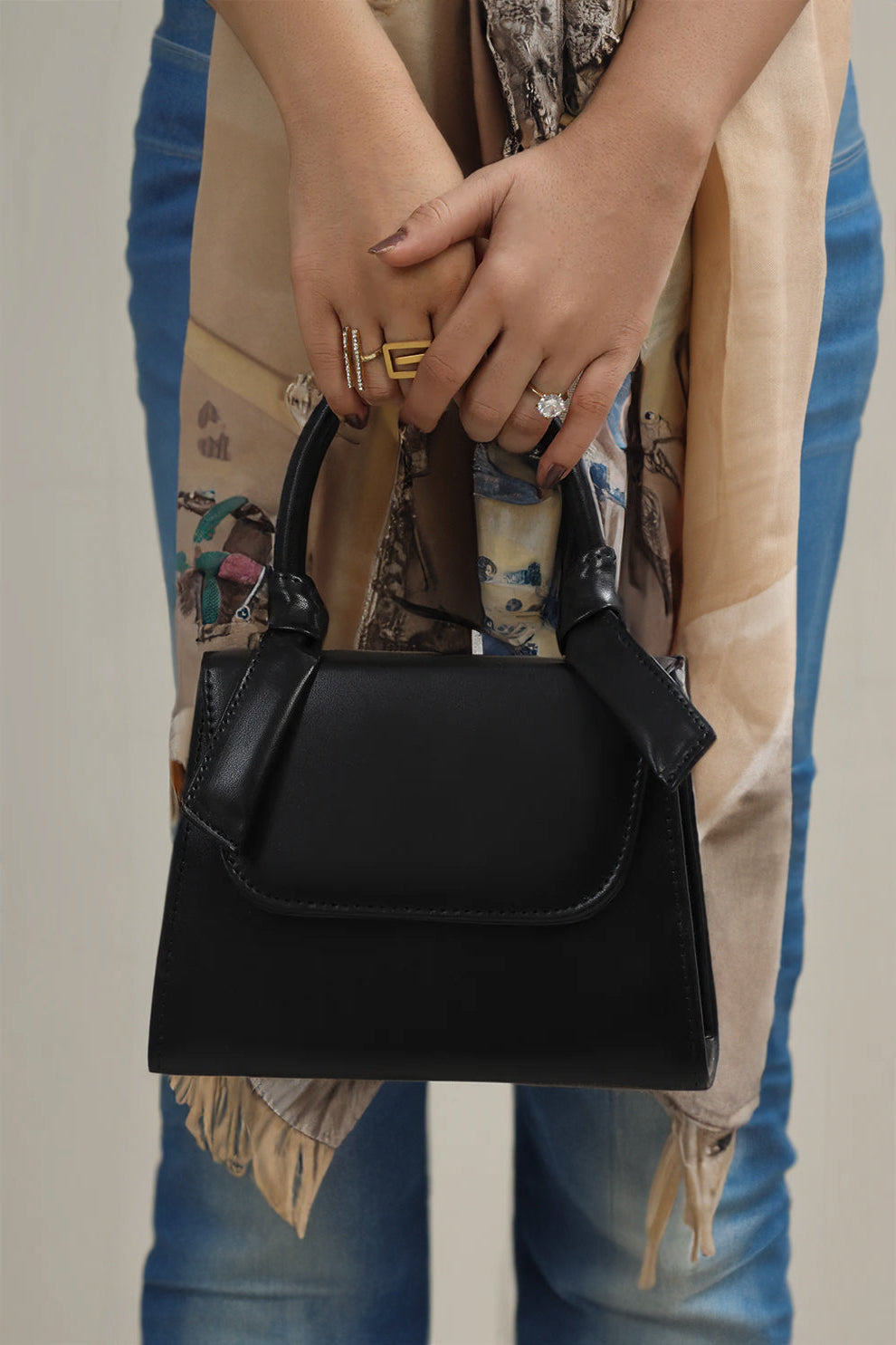 Black Branded Women Handbags 