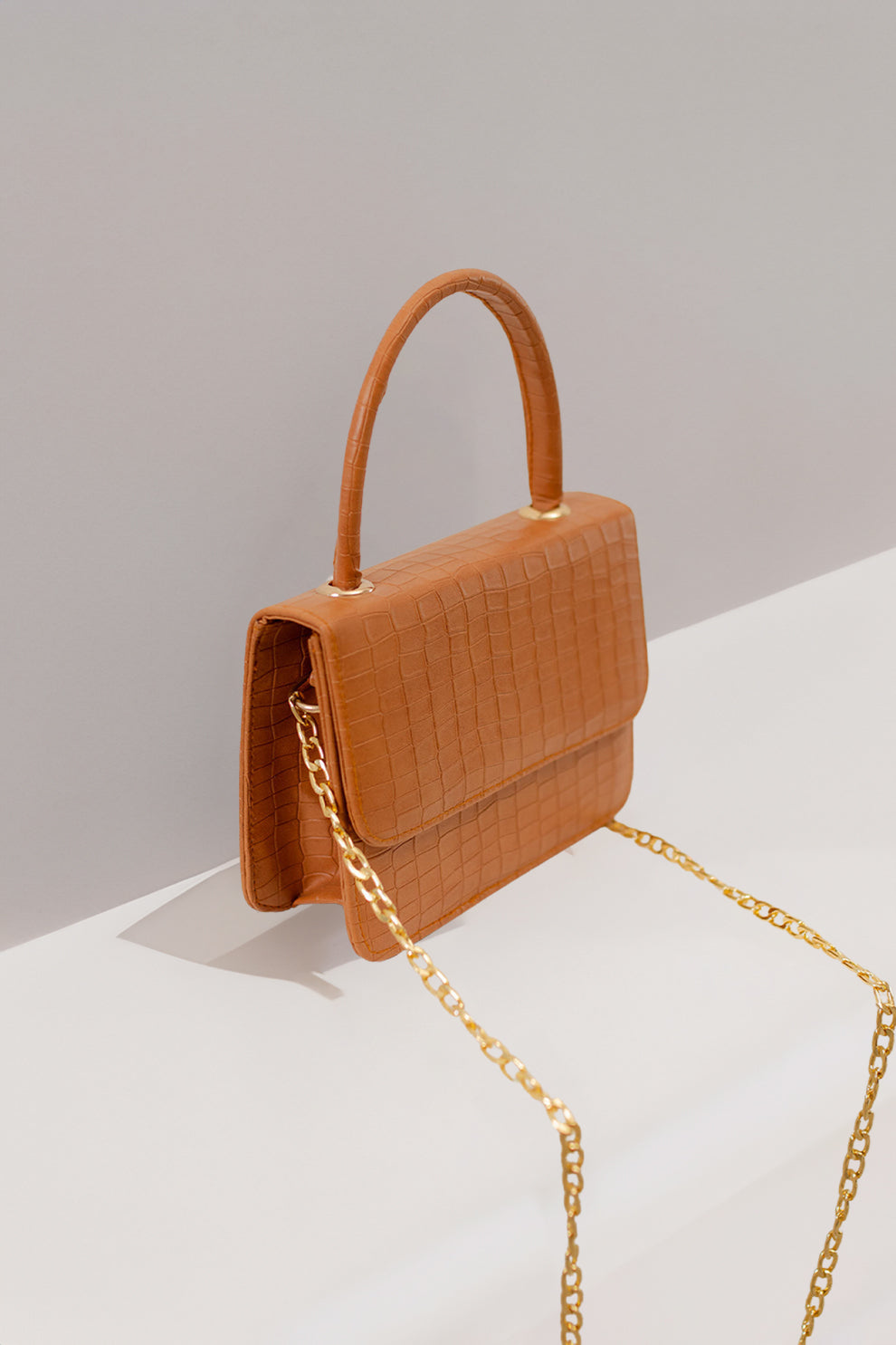 Stylish Croco Pattern Caramel Handbag