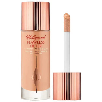 Swatch of shade 3 Light on different skin tones, showing radiant finish

