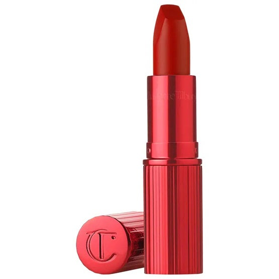 CHARLOTTE TILBURY – Matte Revolution Lipstick - Fame Flame