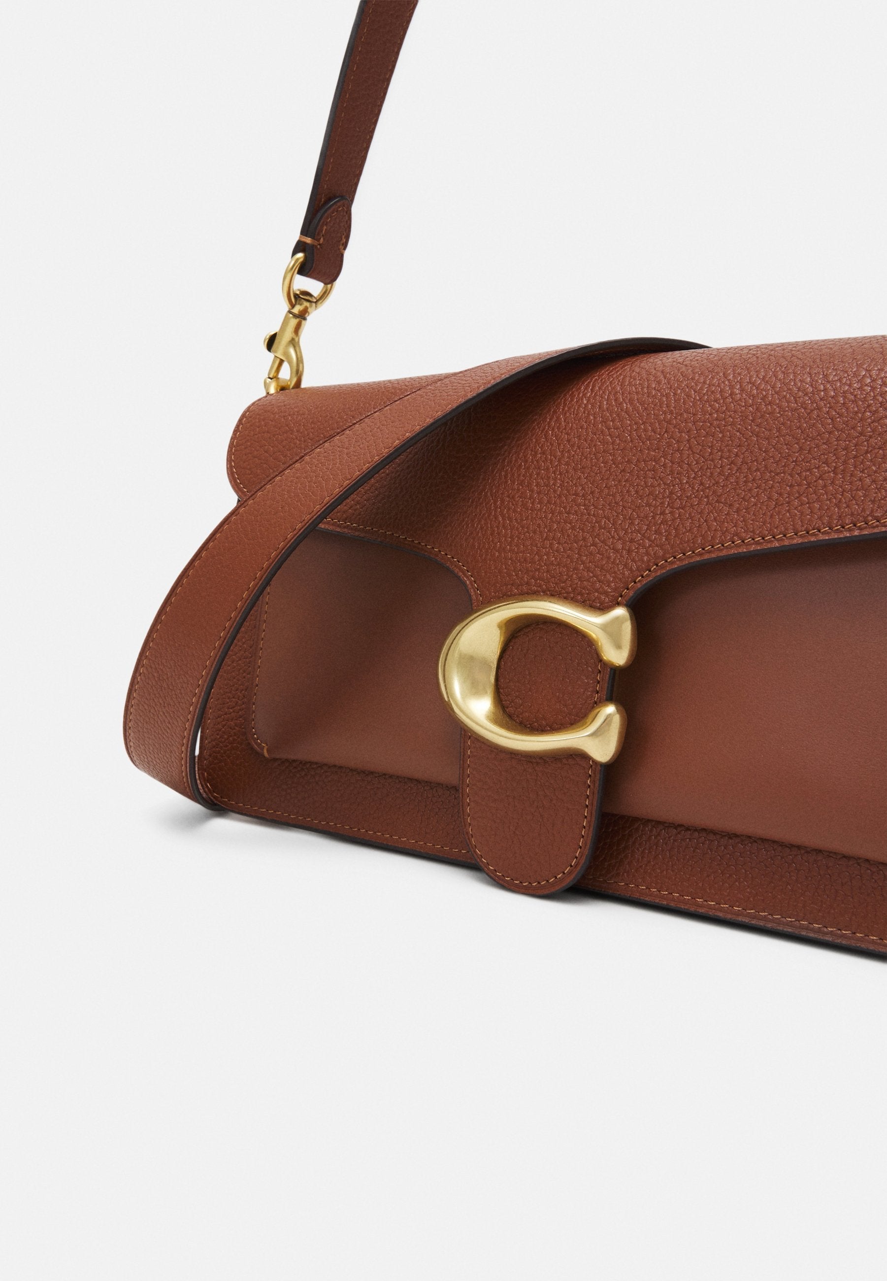 Buy Coach Tabby Bag Medium in Pakistan