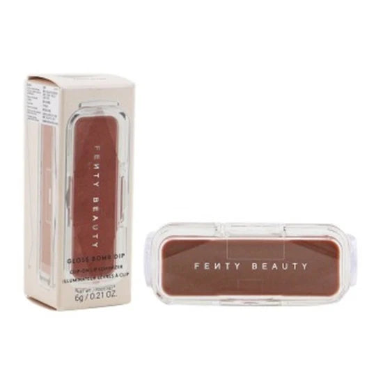 "Portable Clip-On Lip Gloss with Non-Sticky Shine and Moisturizing Oils"

