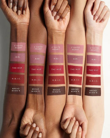 "Lightweight, Non-Drying Matte Lipstick for Soft, Comfortable Lips"

