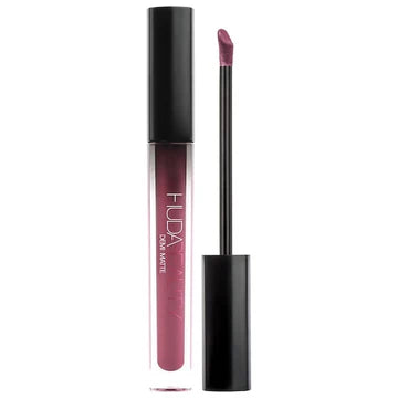 hudabeauty -liquid matte lipstick with premium quality and in luxurious look 