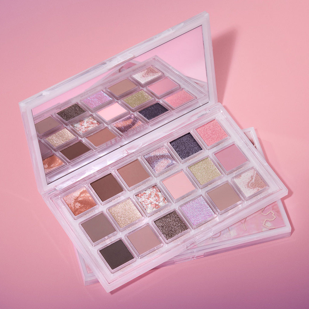 Buy Huda Beauty - Rose Quartz Eyeshadow Palette in Pakistan