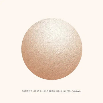 Product close-up showing pearl microshimmer texture


