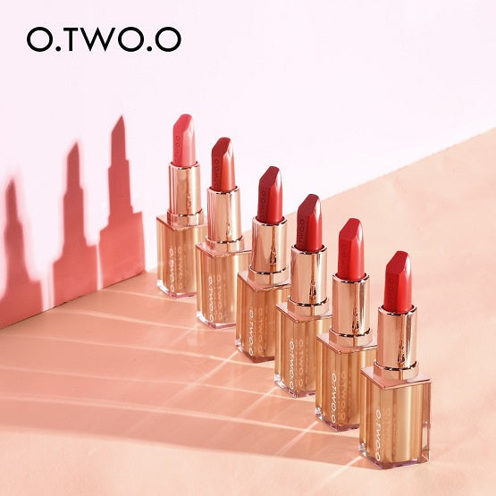 O.TWO.O - Gorgeous Lipstick - 06 Wine Red Rose